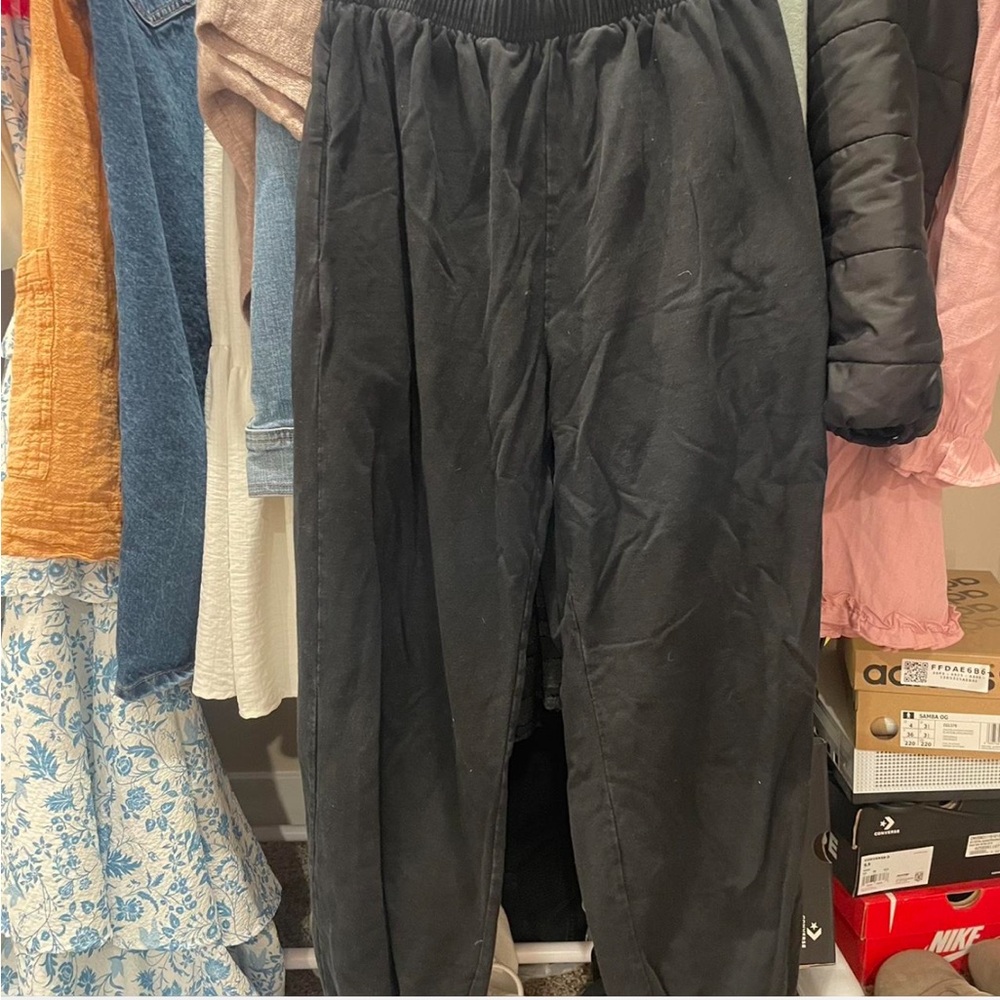 Amazon sweatpants black worn once